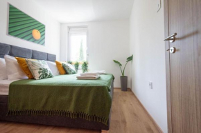 Yellow Apple - Modern apartment close to city center